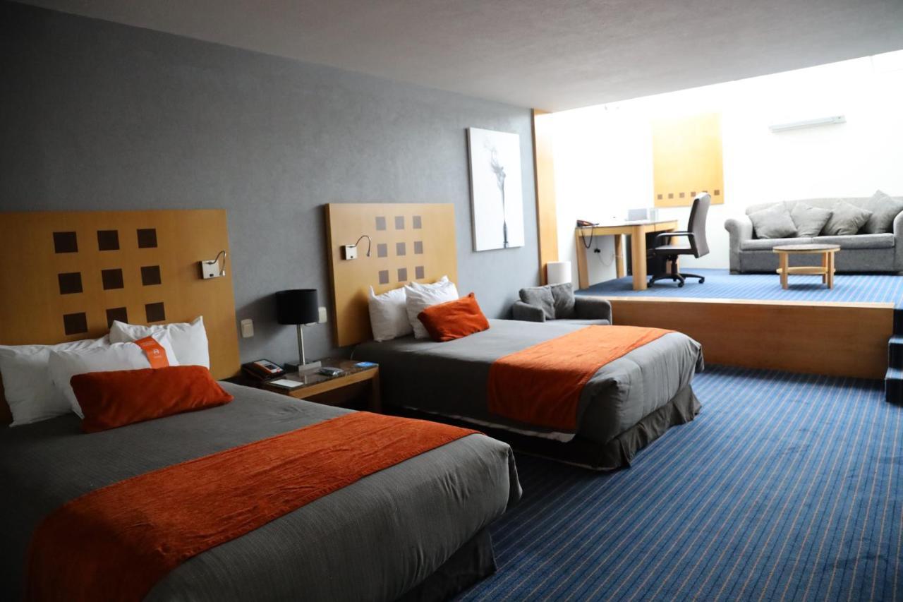 Real Inn Nuevo Laredo Ngoại thất bức ảnh